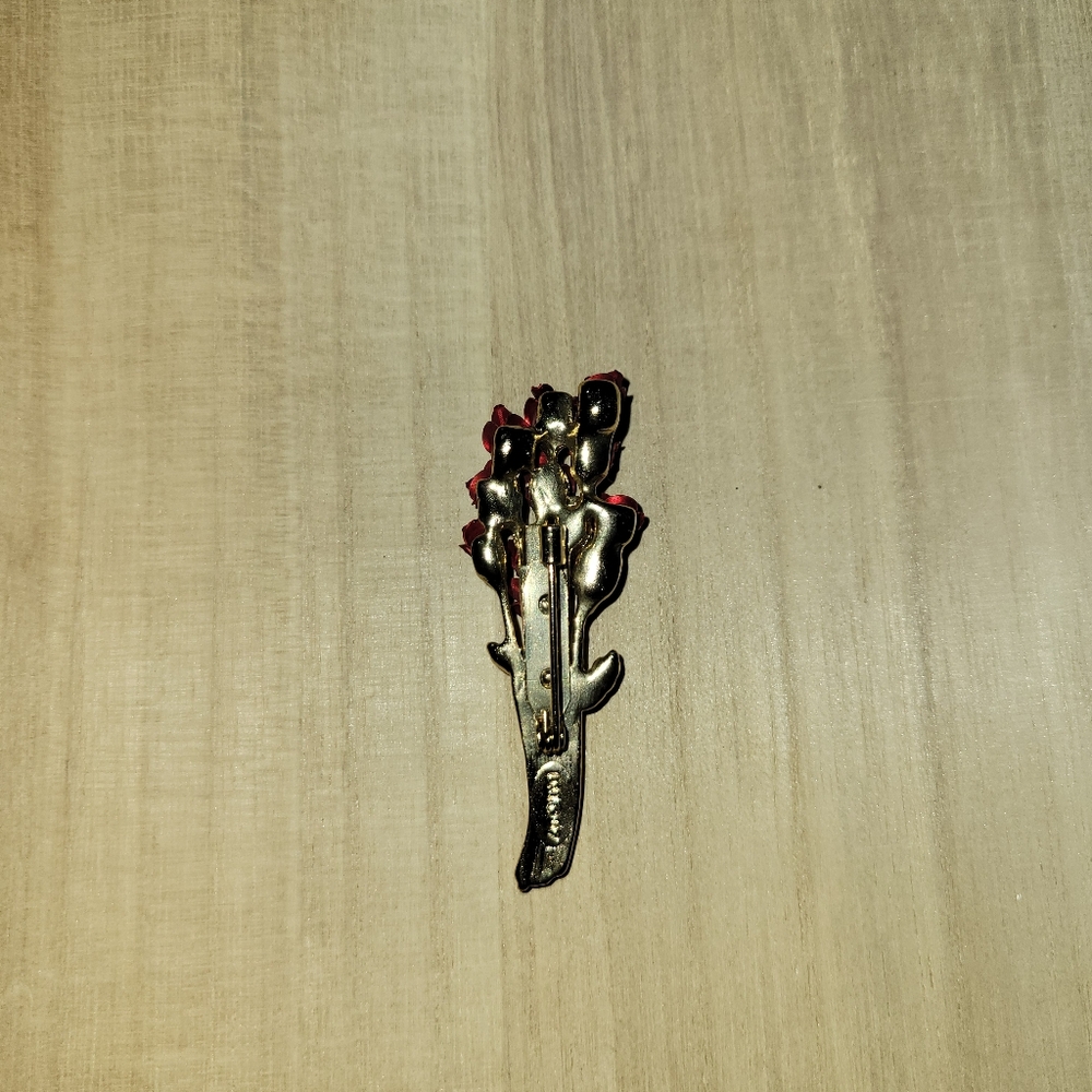Avon Dozen Roses Brooch - Picture 2 of 4